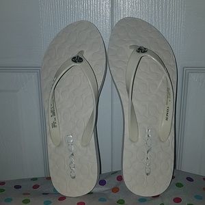 *SOLD* NIB Coach Abbigail Rubber flip flops